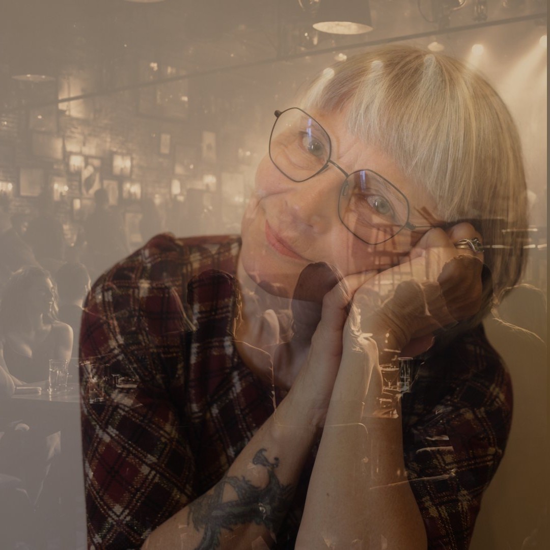 Elara Voss — Sängerin & Songwriterin